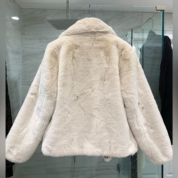 The Kooples $620 NWT White Faux Fur Coat With Leather Size FR 0/ US XS. - Picture 7 of 14